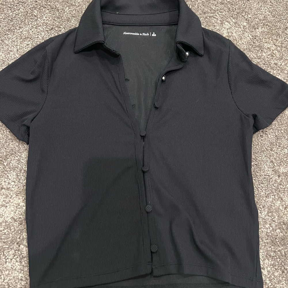 Abercrombie & Fitch Short Sleeve Button Down Top